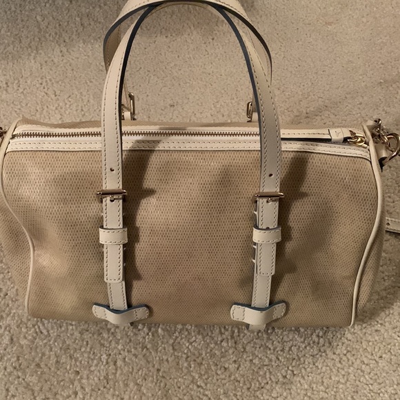 Dooney & Bourke Cream/Tan Panama Barrel Bag With Adjustable Crossbody Strap NWOT - Picture 6 of 17